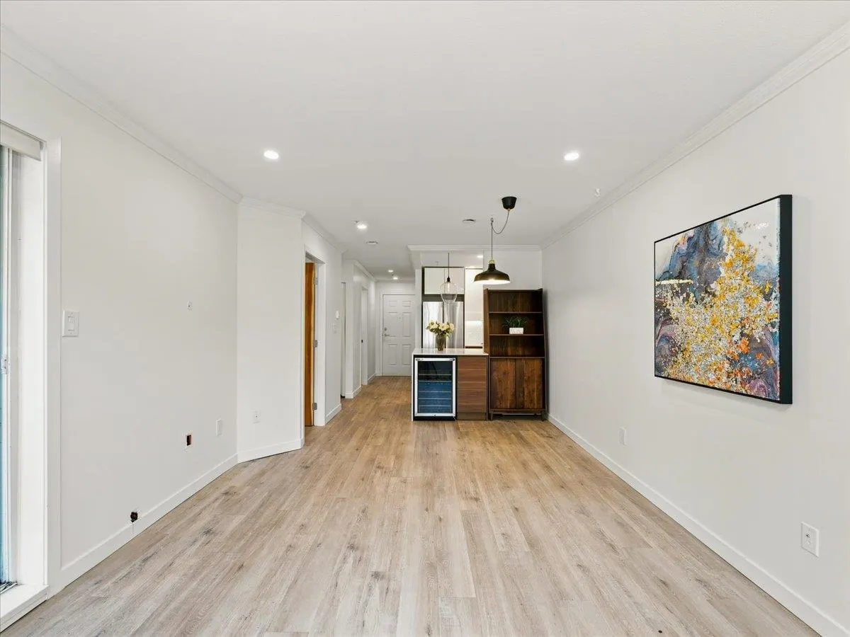 1729 E Georgia Street #203