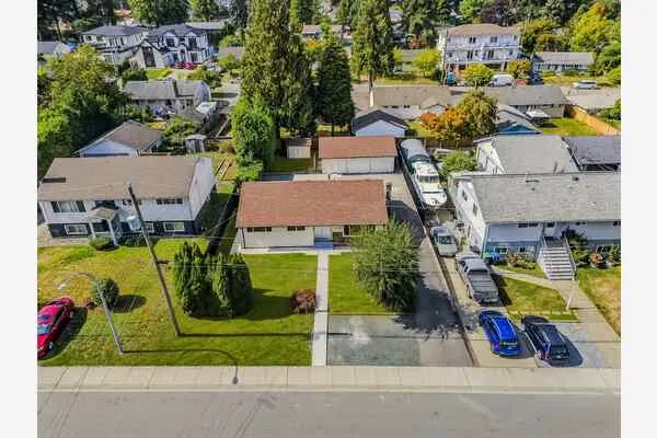 11055 Oriole Drive