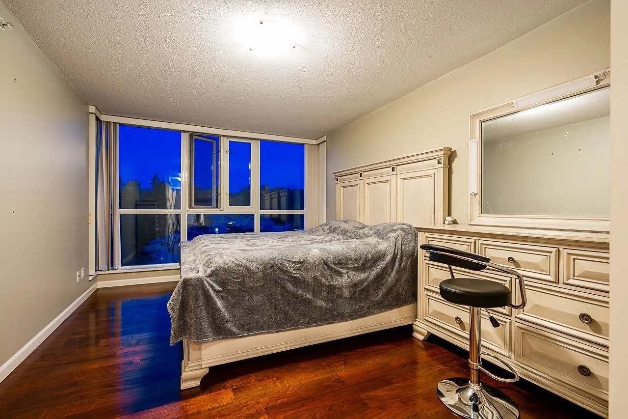 235 Guildford Way #1105