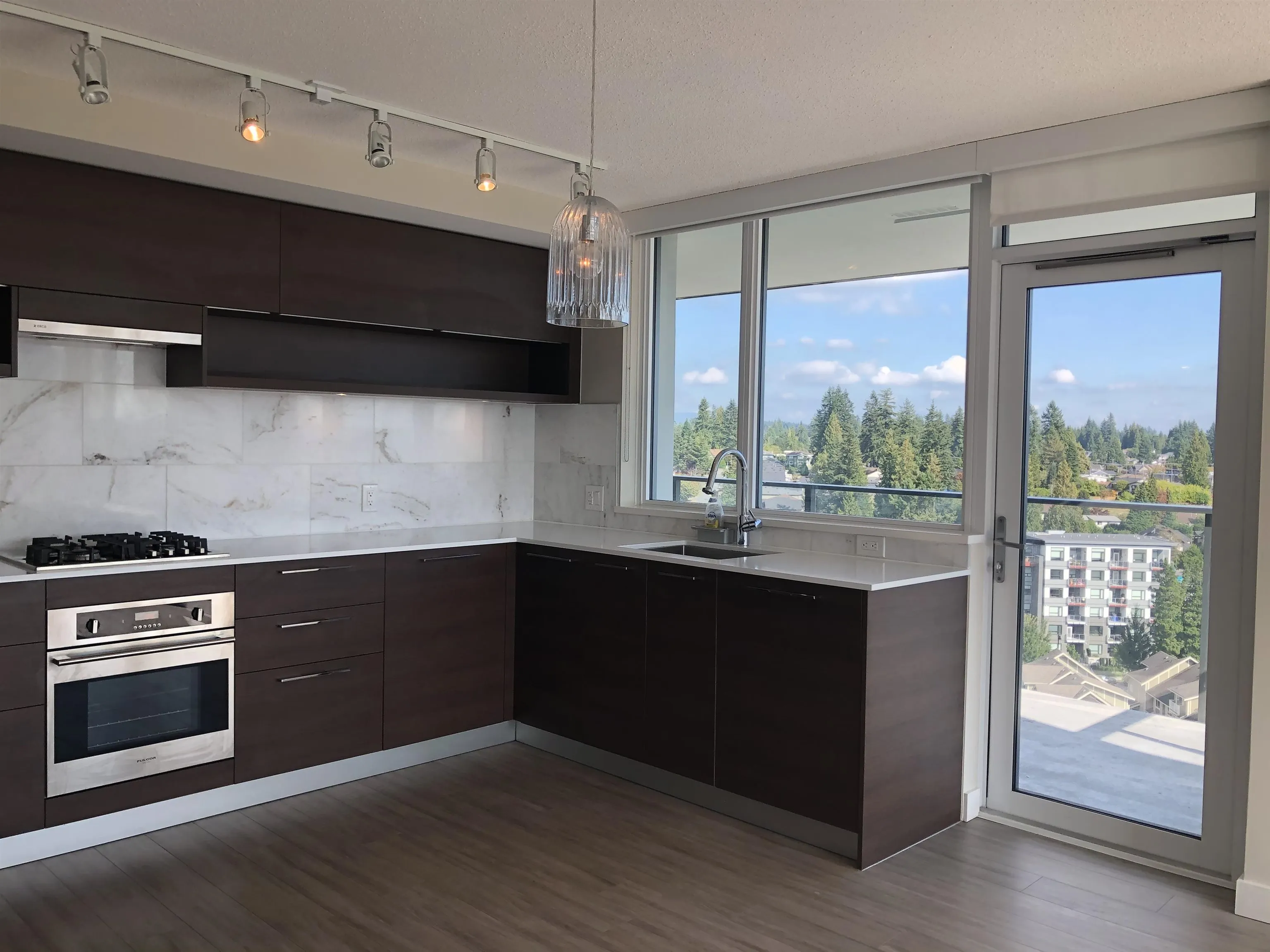 570 Emerson Street #1907