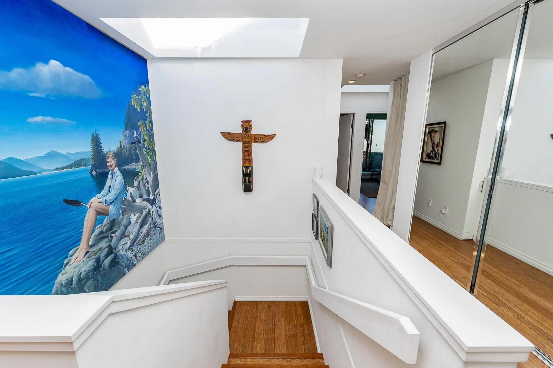 2433 Bellevue Avenue #201