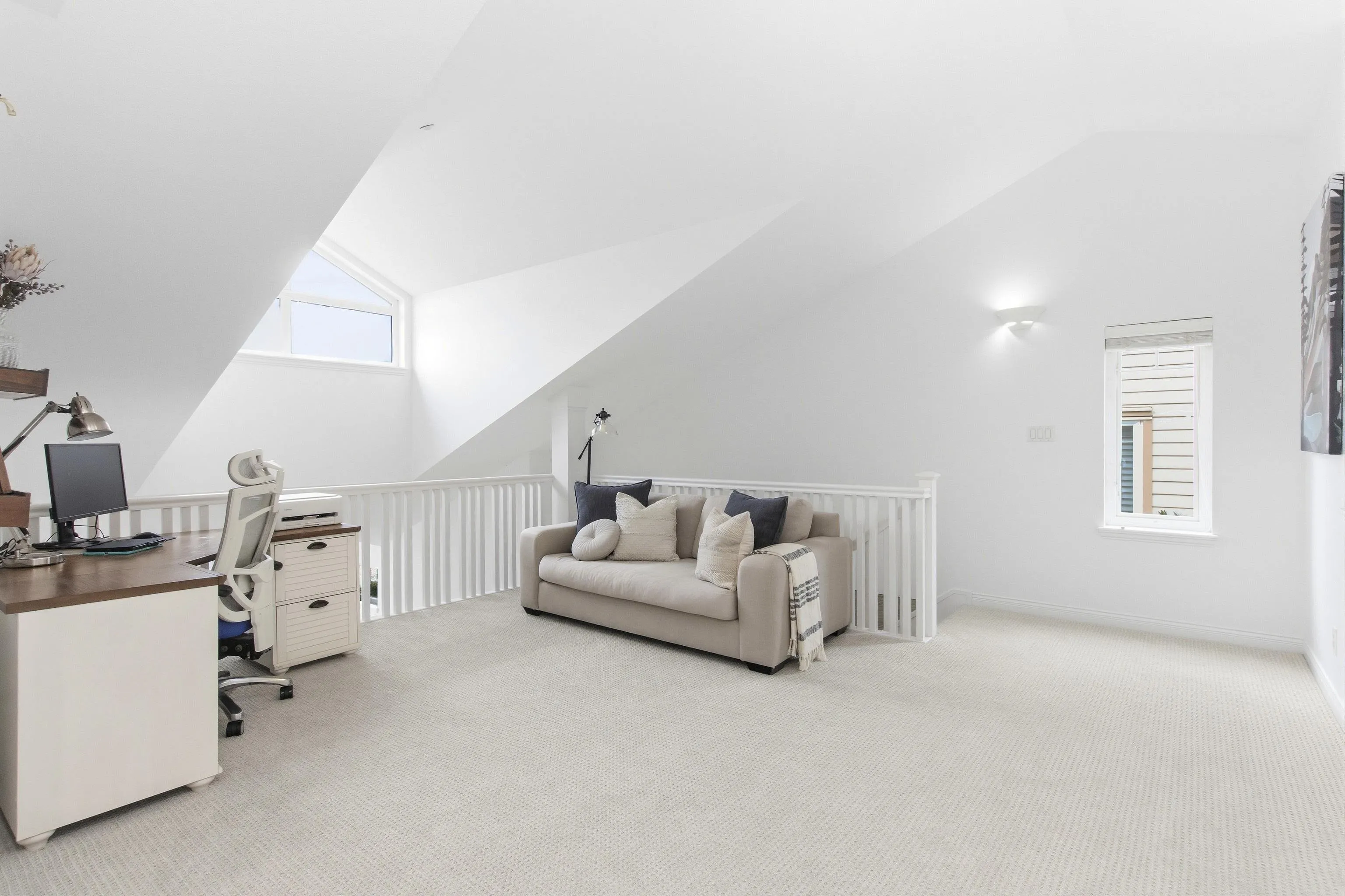 25 Whitecap Court
