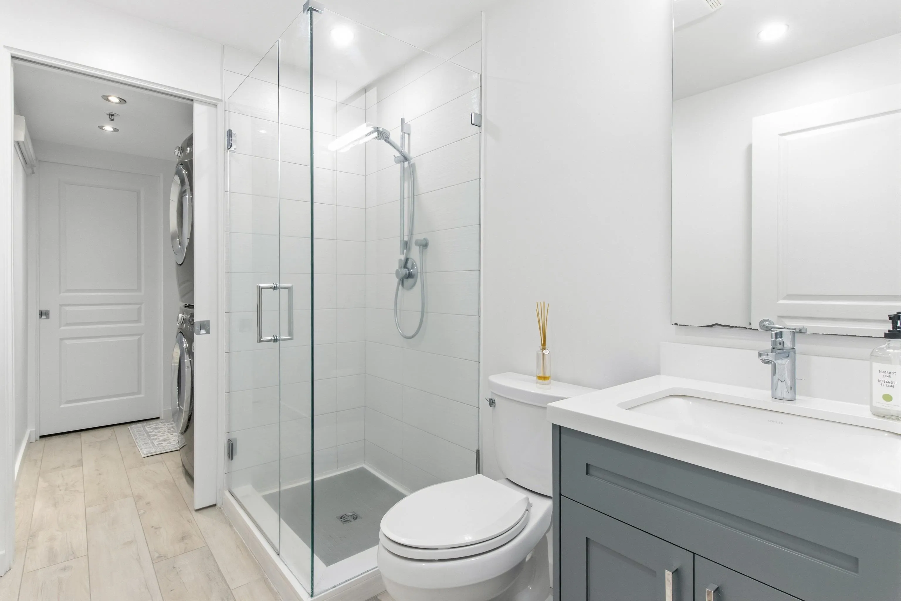 25 Whitecap Court