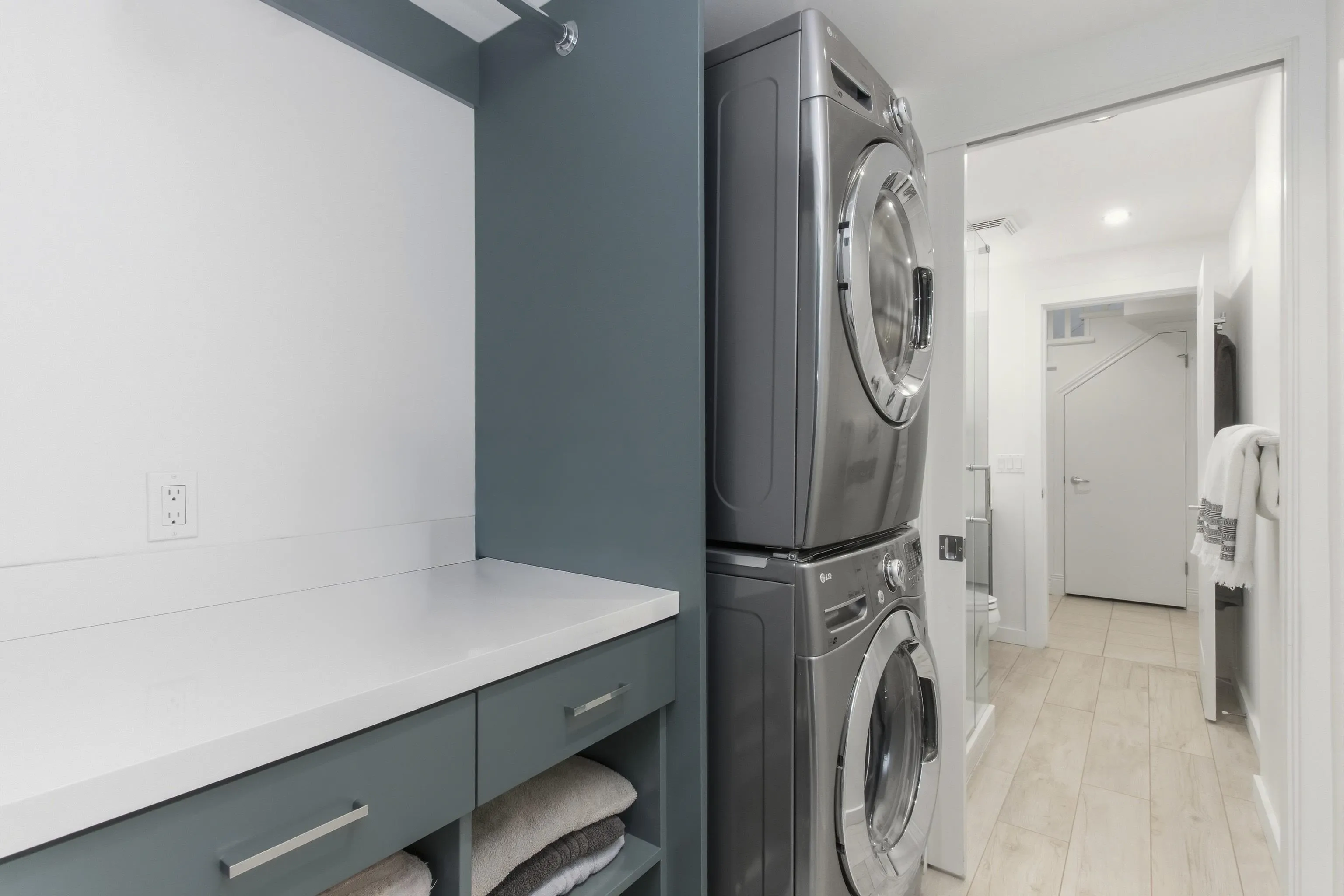 25 Whitecap Court