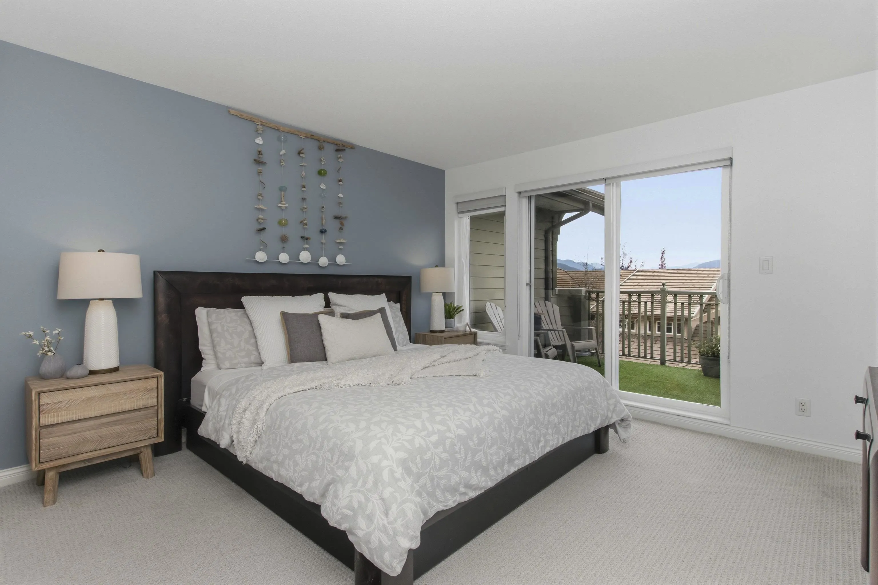 25 Whitecap Court
