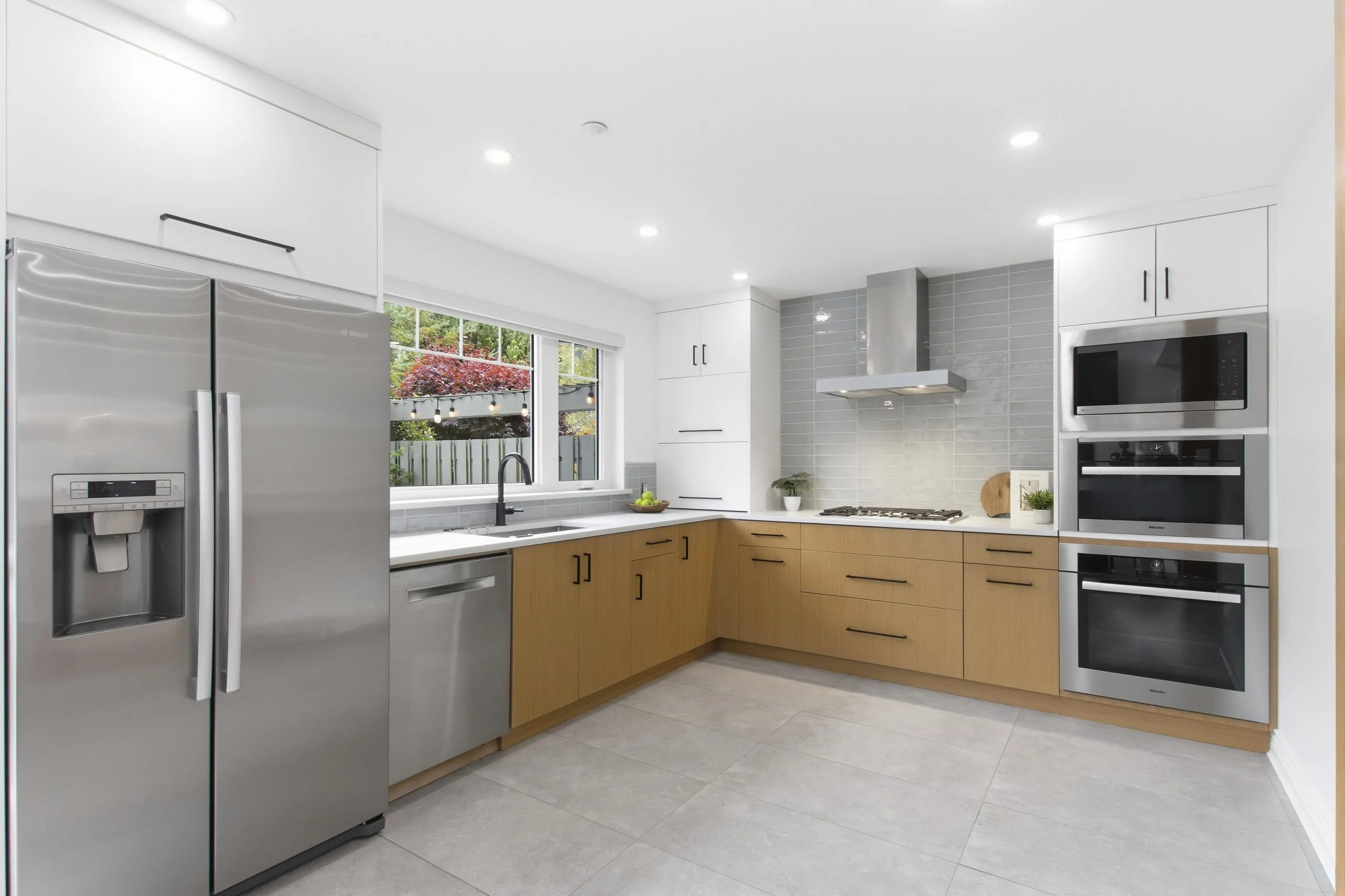 25 Whitecap Court