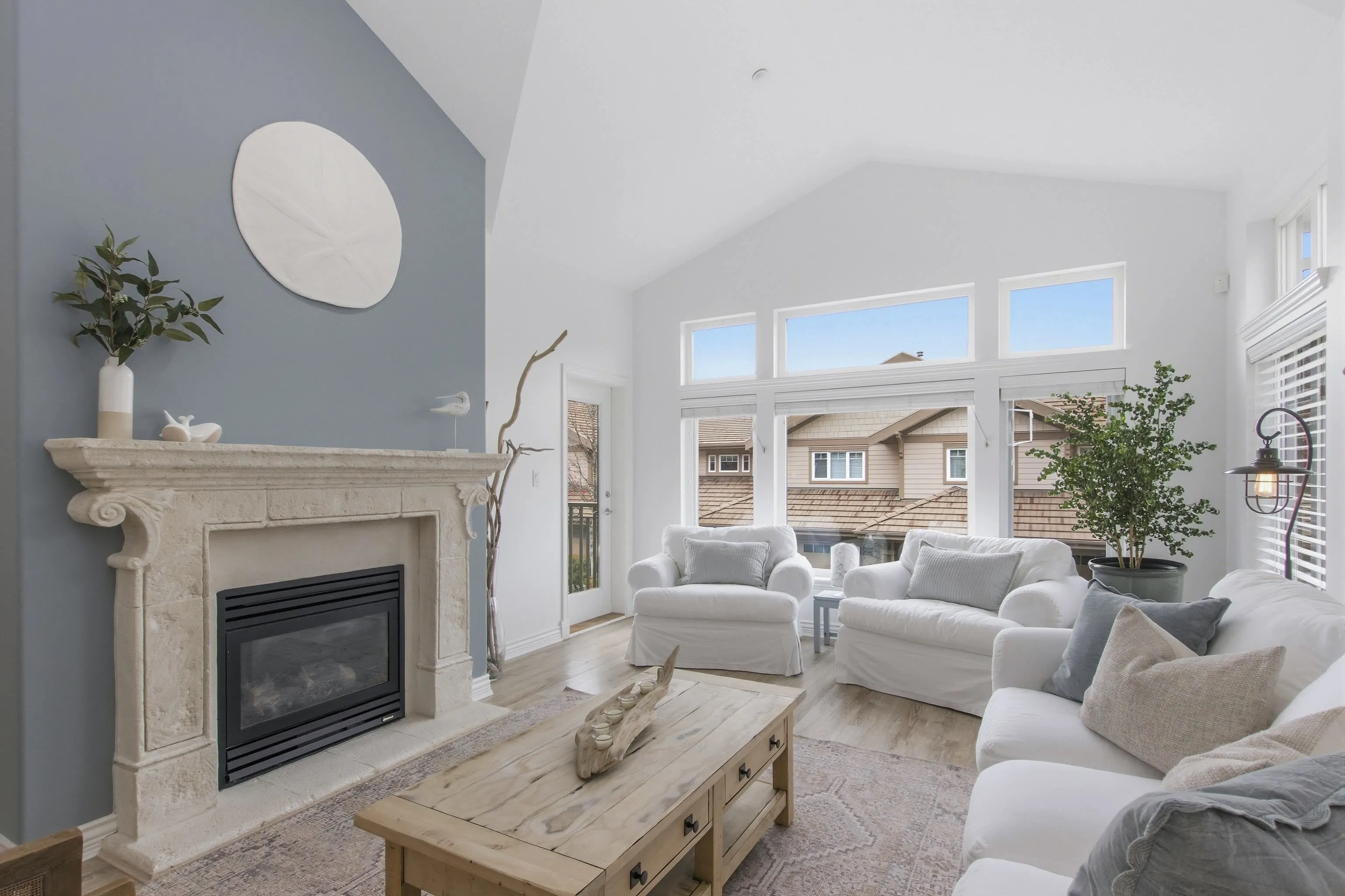 25 Whitecap Court