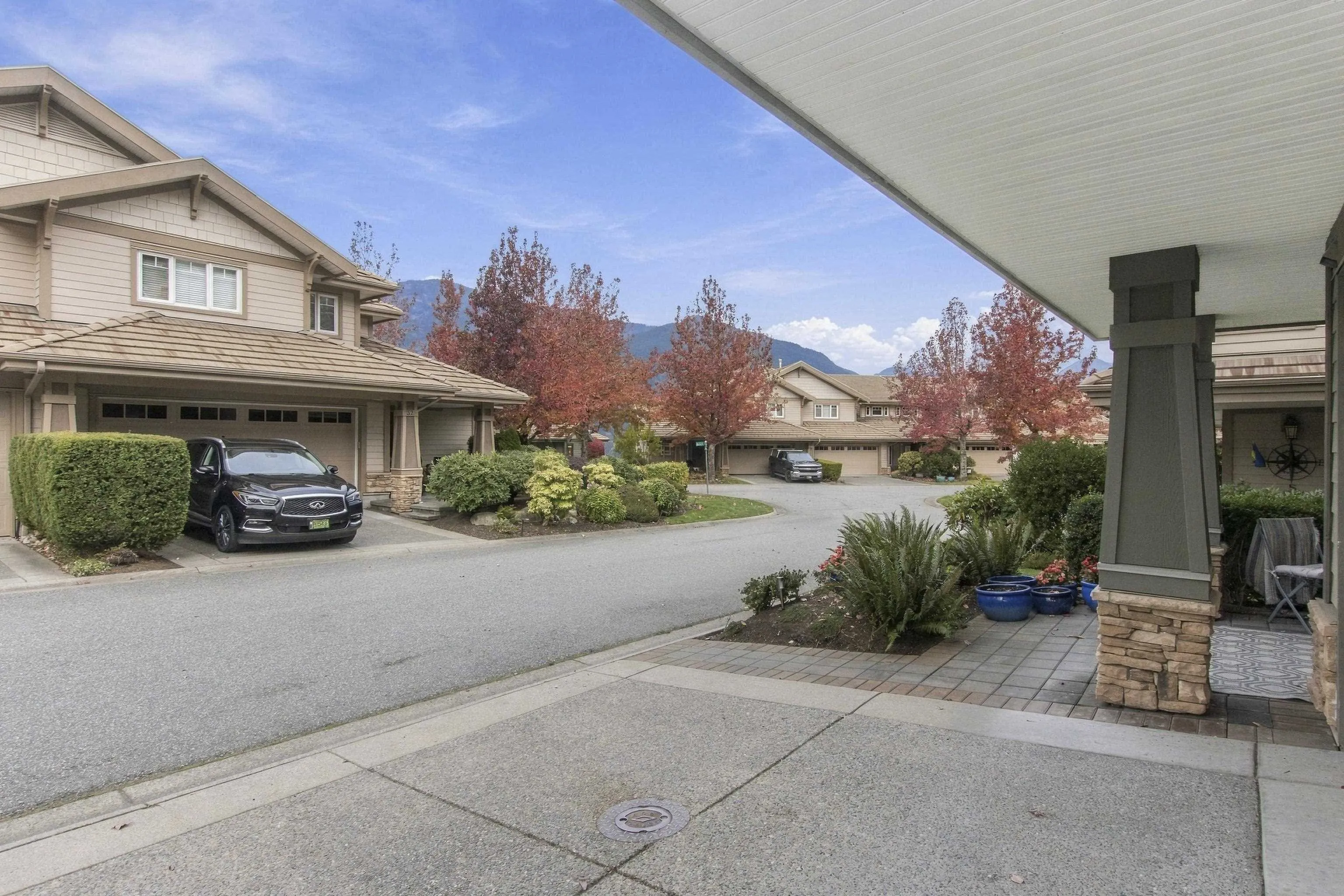 25 Whitecap Court