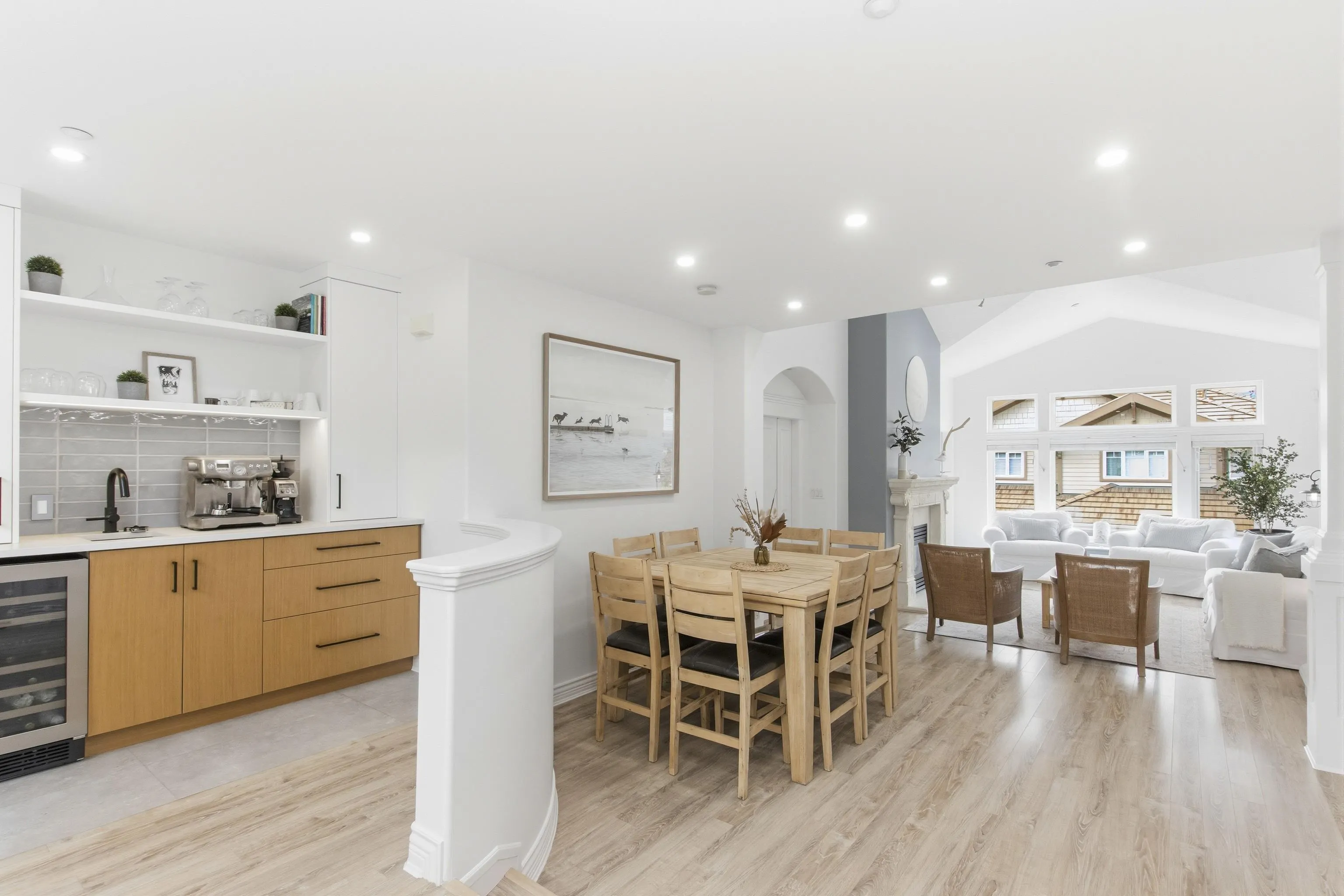25 Whitecap Court