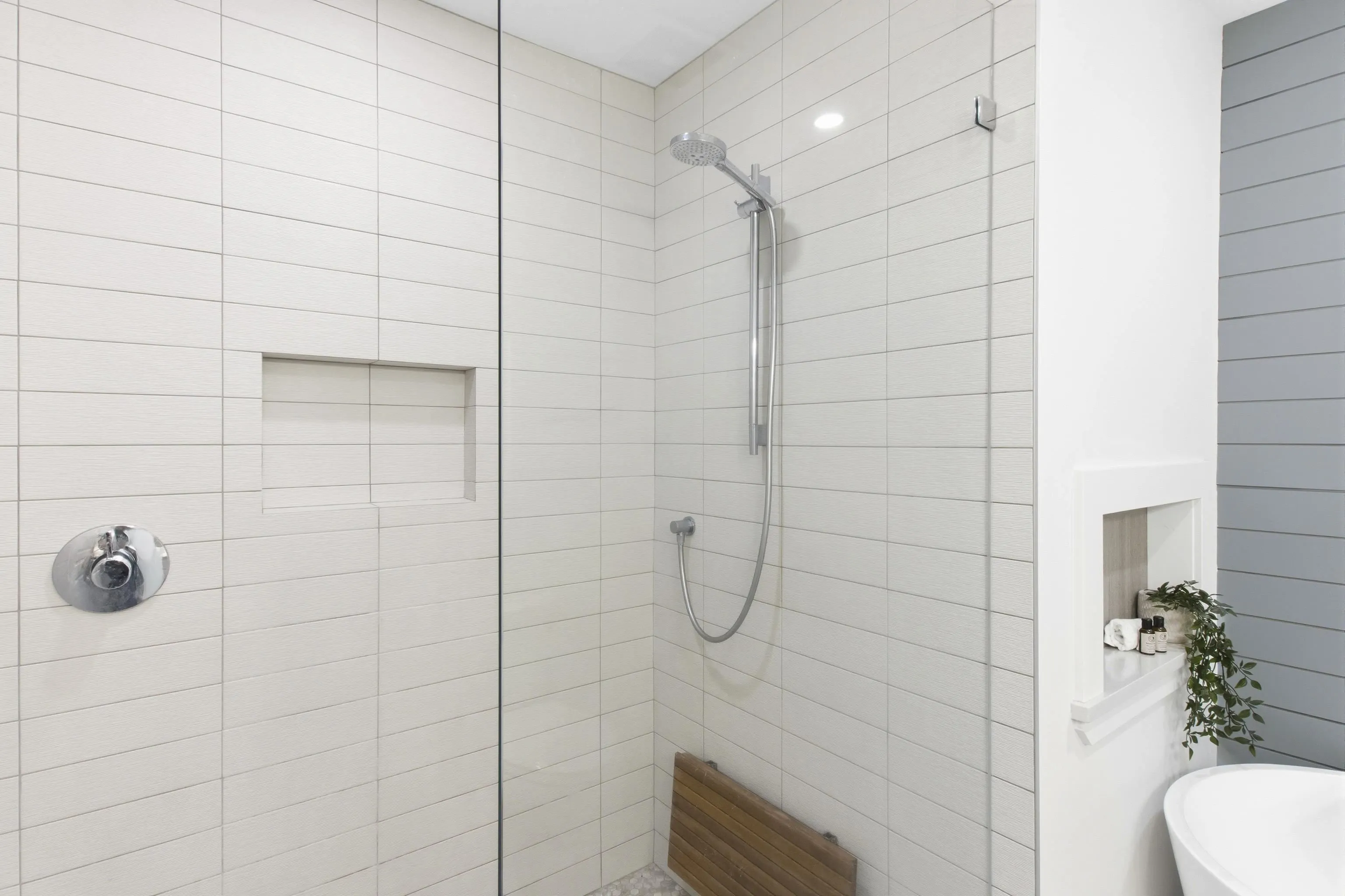 25 Whitecap Court