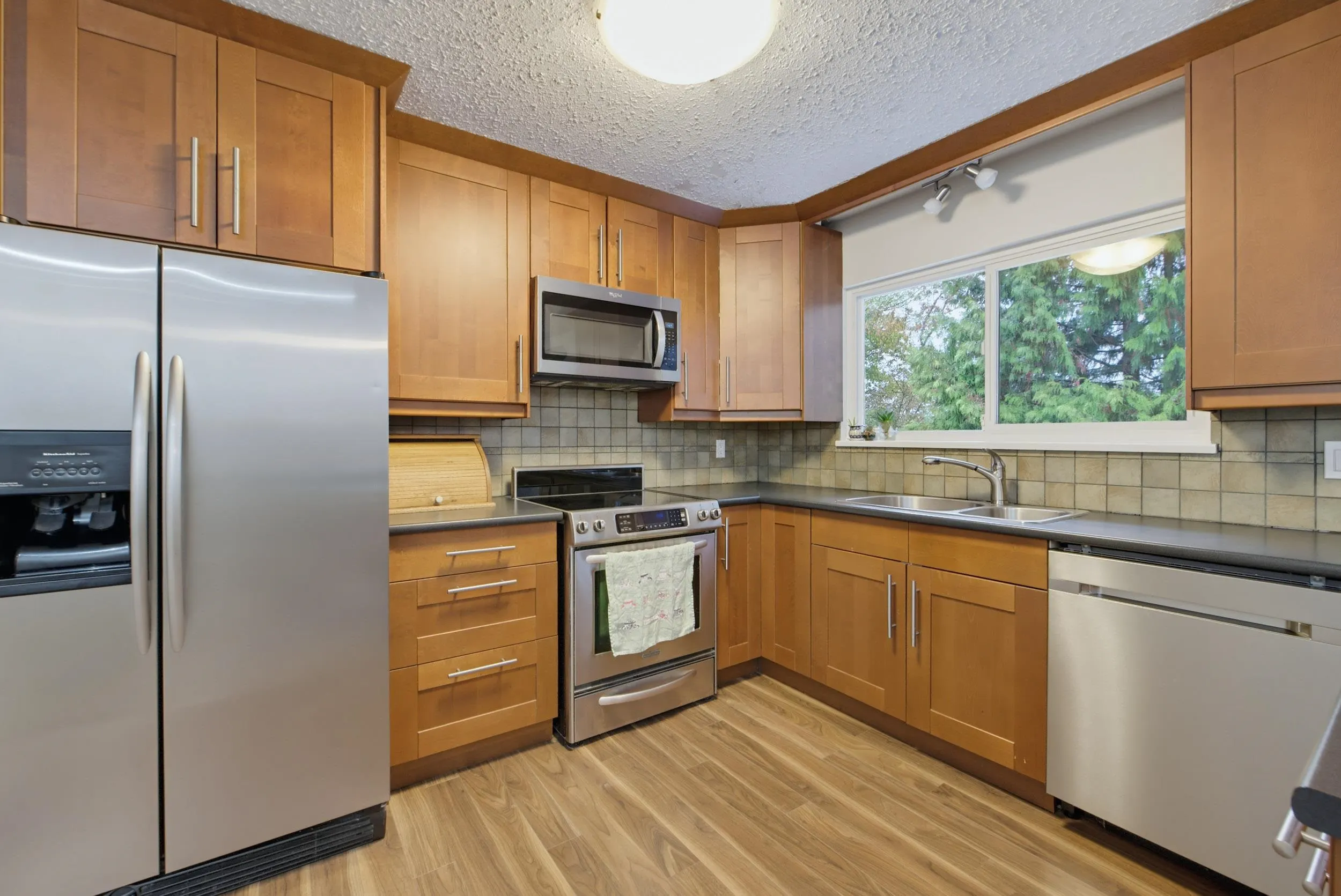 19979 50a Avenue