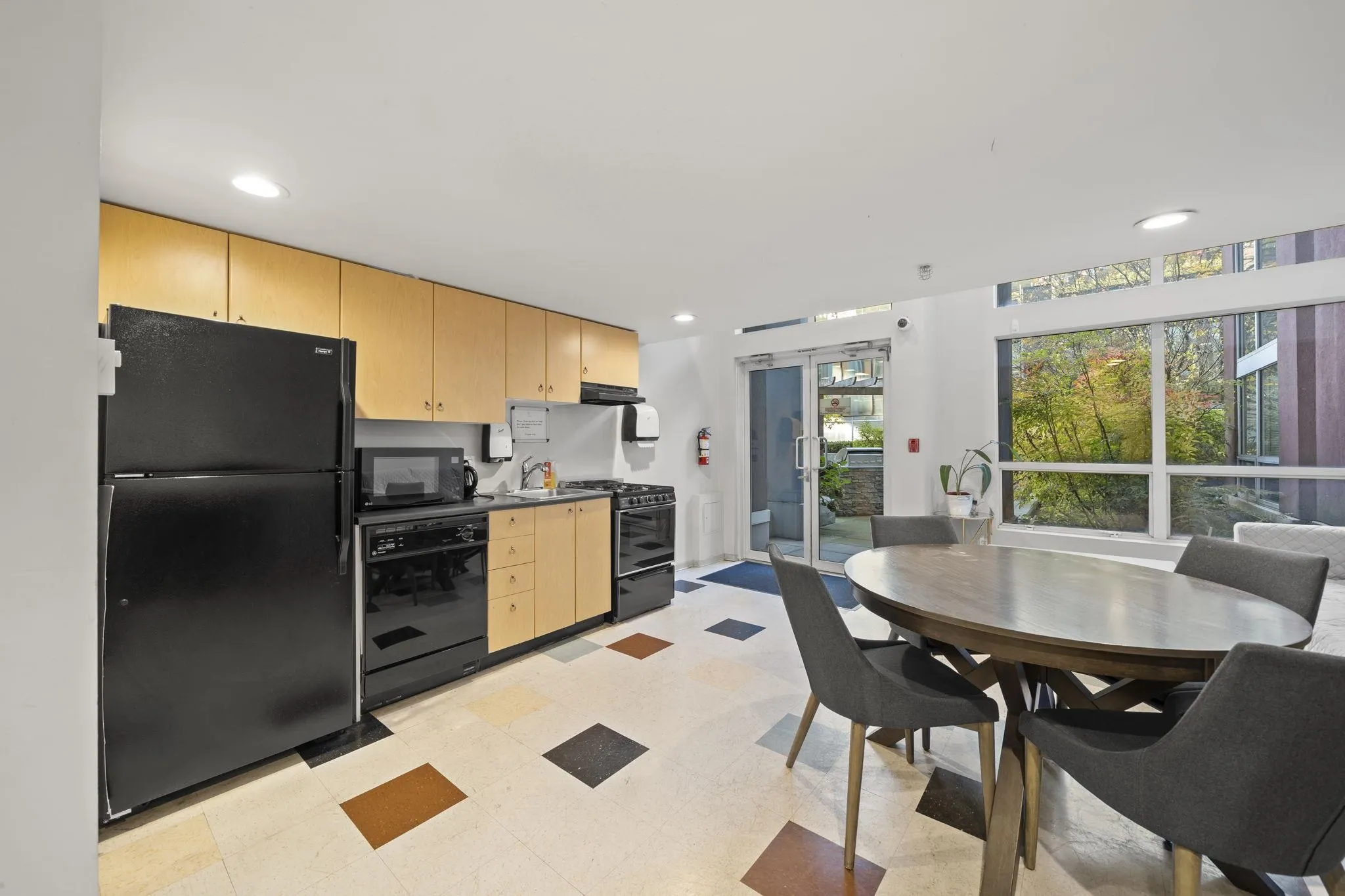 933 Seymour Street #303