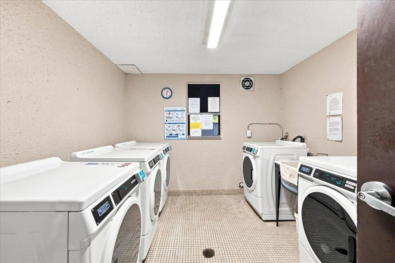 236 W 2nd Street #207