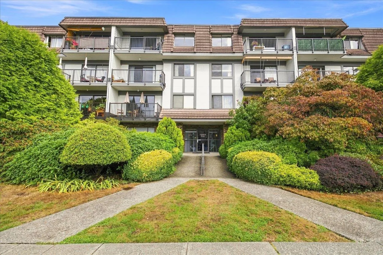 236 W 2nd Street #207