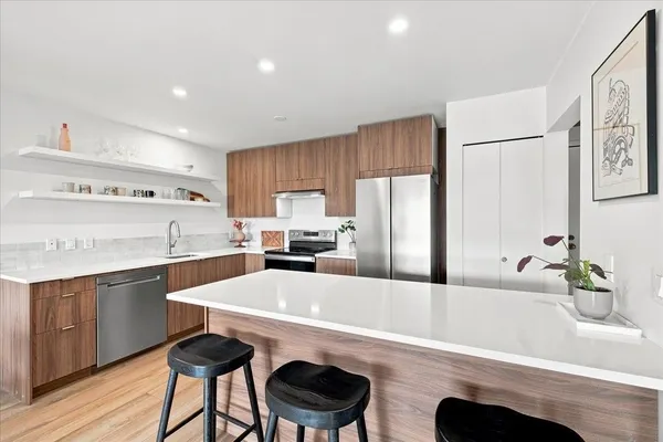 236 W 2nd Street #207