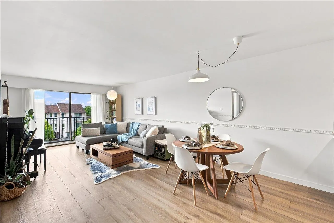 236 W 2nd Street #207