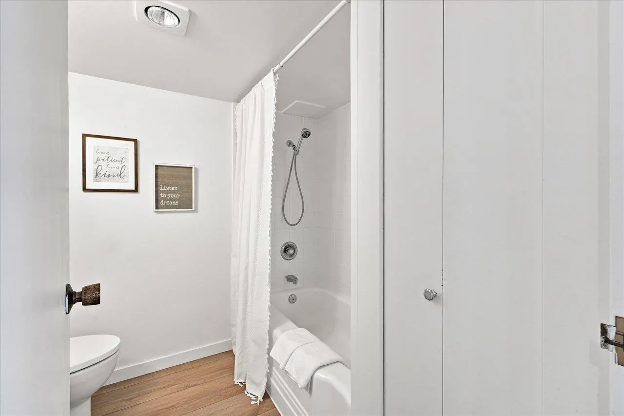236 W 2nd Street #207