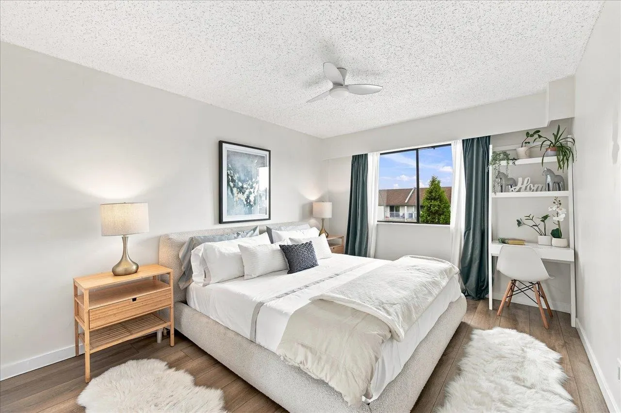 236 W 2nd Street #207