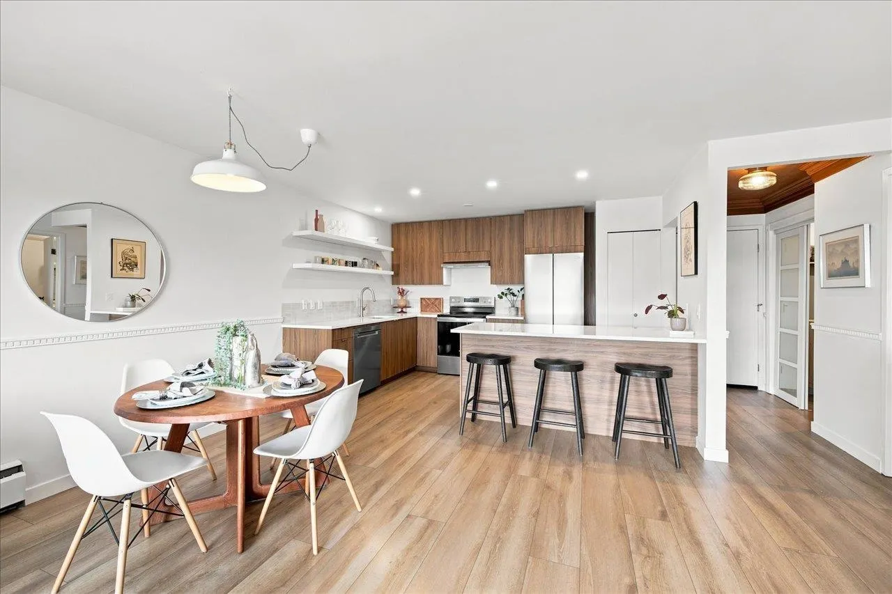 236 W 2nd Street #207
