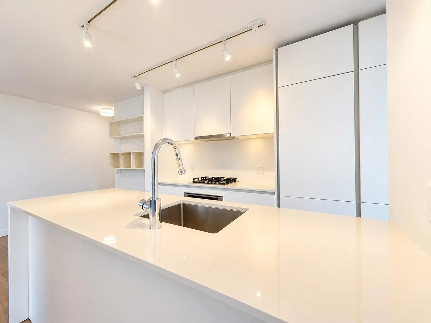 908 Quayside Drive #1909