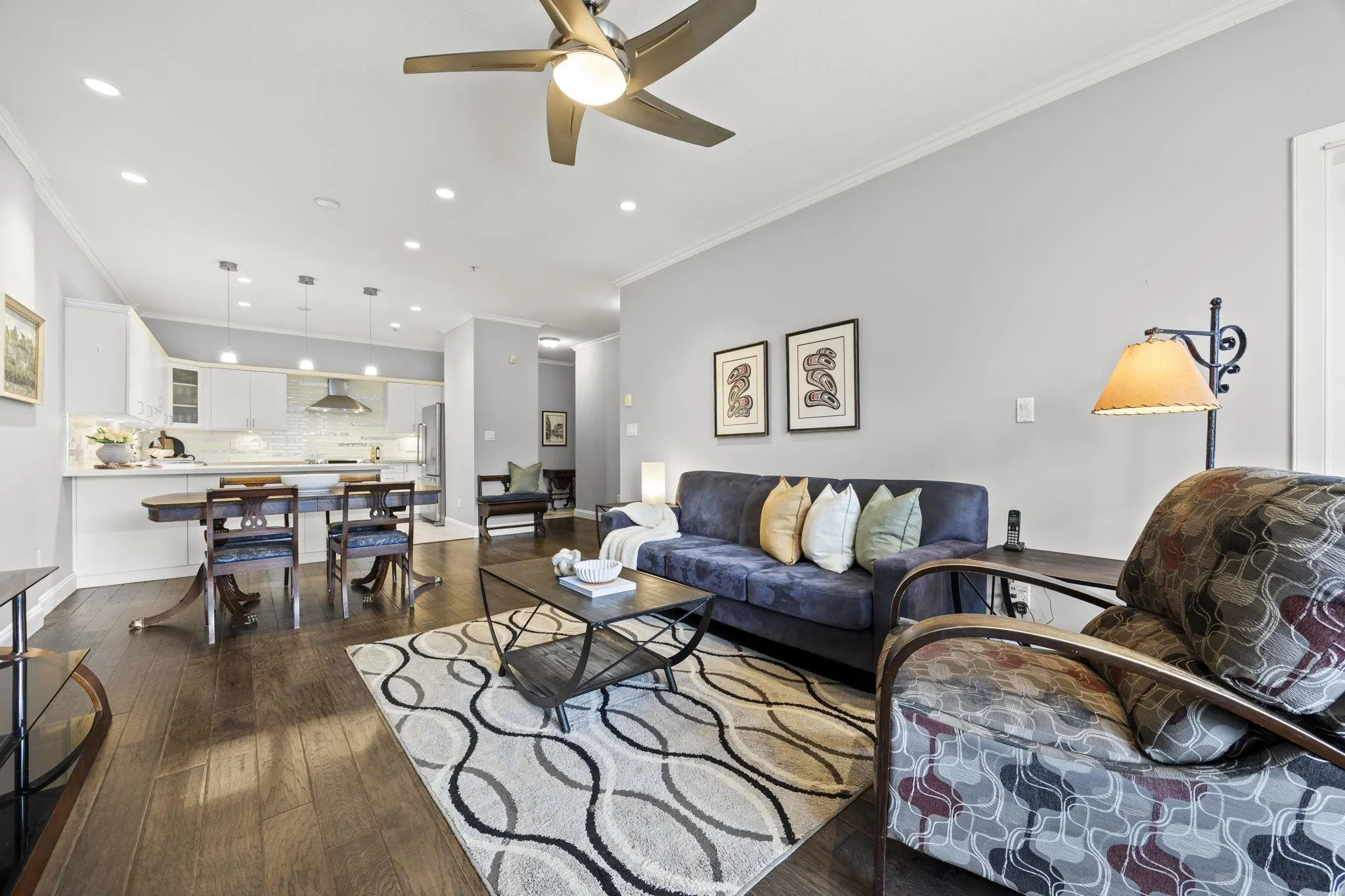 121 Shoreline Circle #103