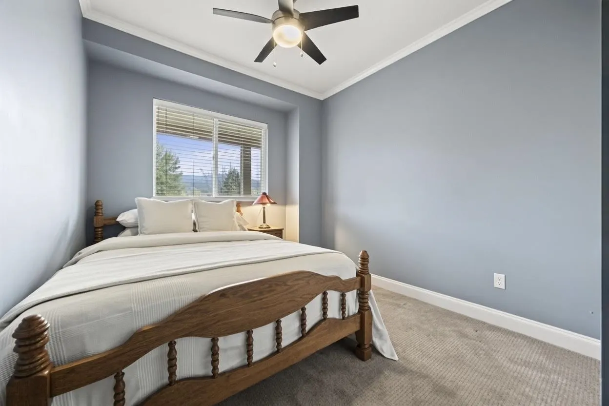 121 Shoreline Circle #103