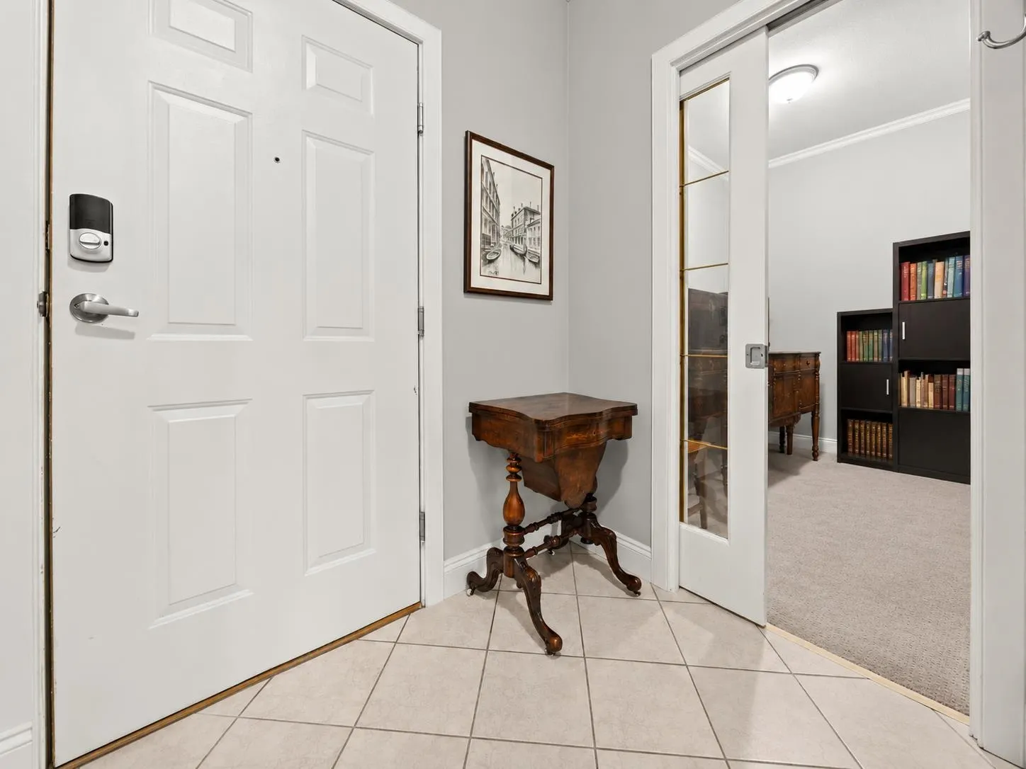 121 Shoreline Circle #103