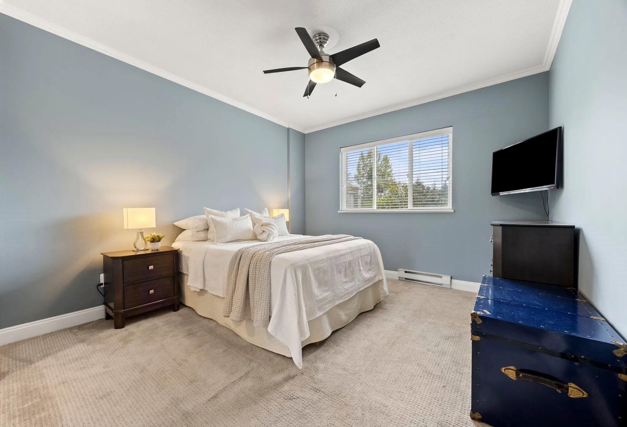 121 Shoreline Circle #103