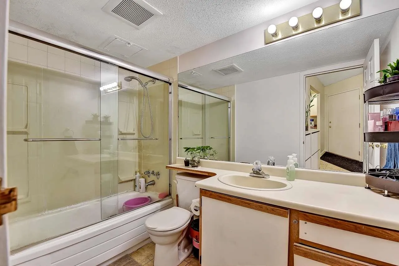7340 Moffatt Road #114