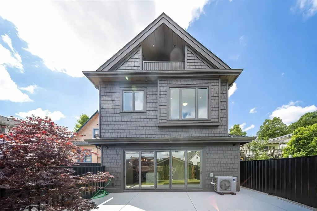 847 E 10th Avenue #2
