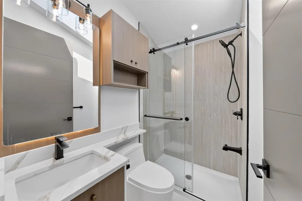 847 E 10th Avenue #2