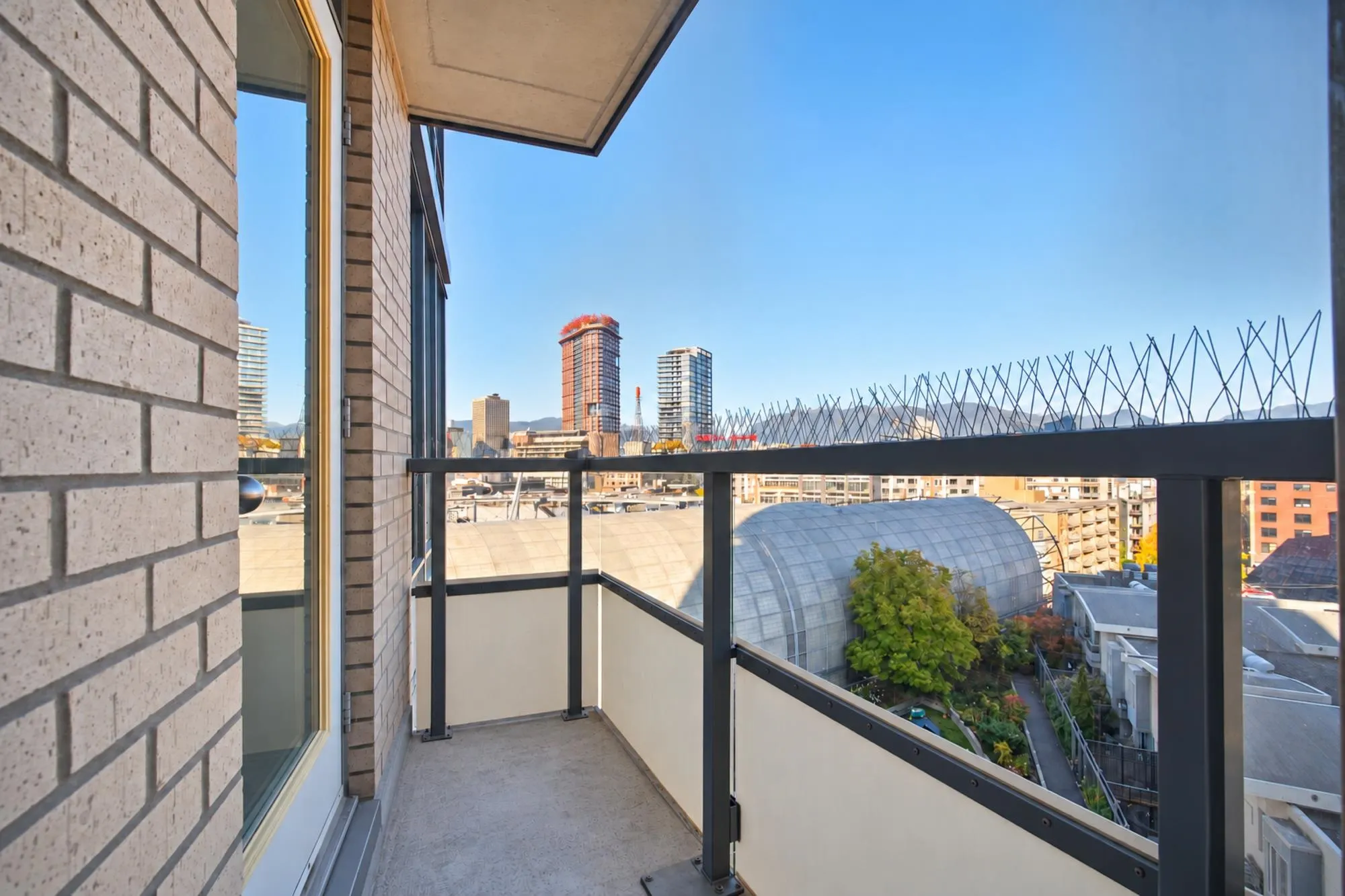 63 Keefer Place #110X