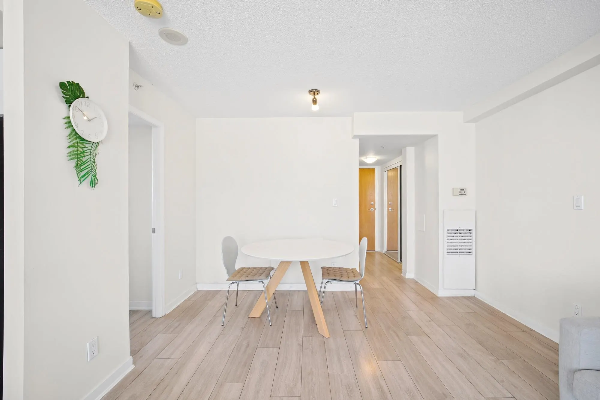 63 Keefer Place #110X