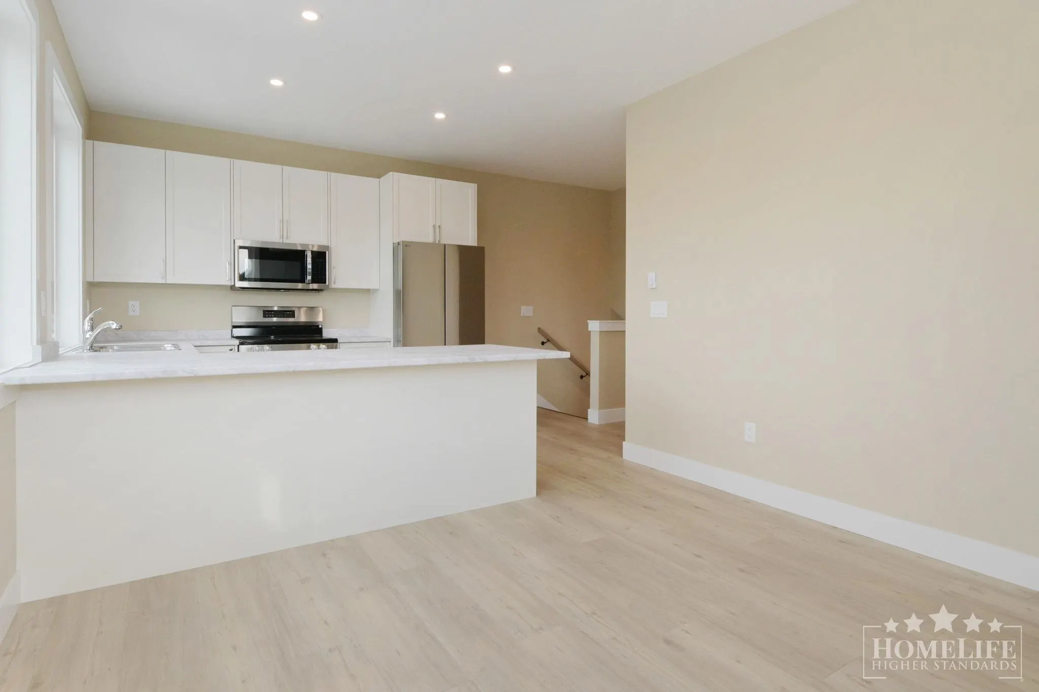 10340 Beverley Drive #Upper House