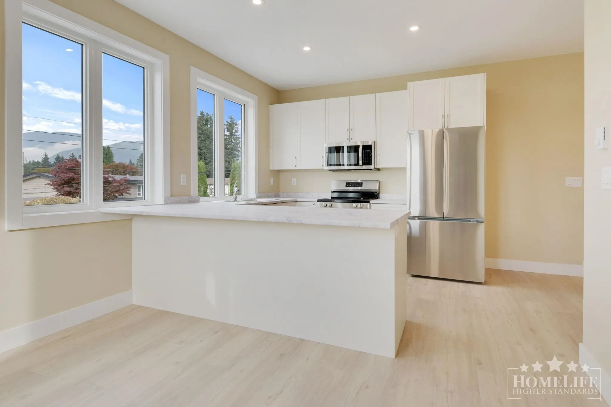 10340 Beverley Drive #Upper House