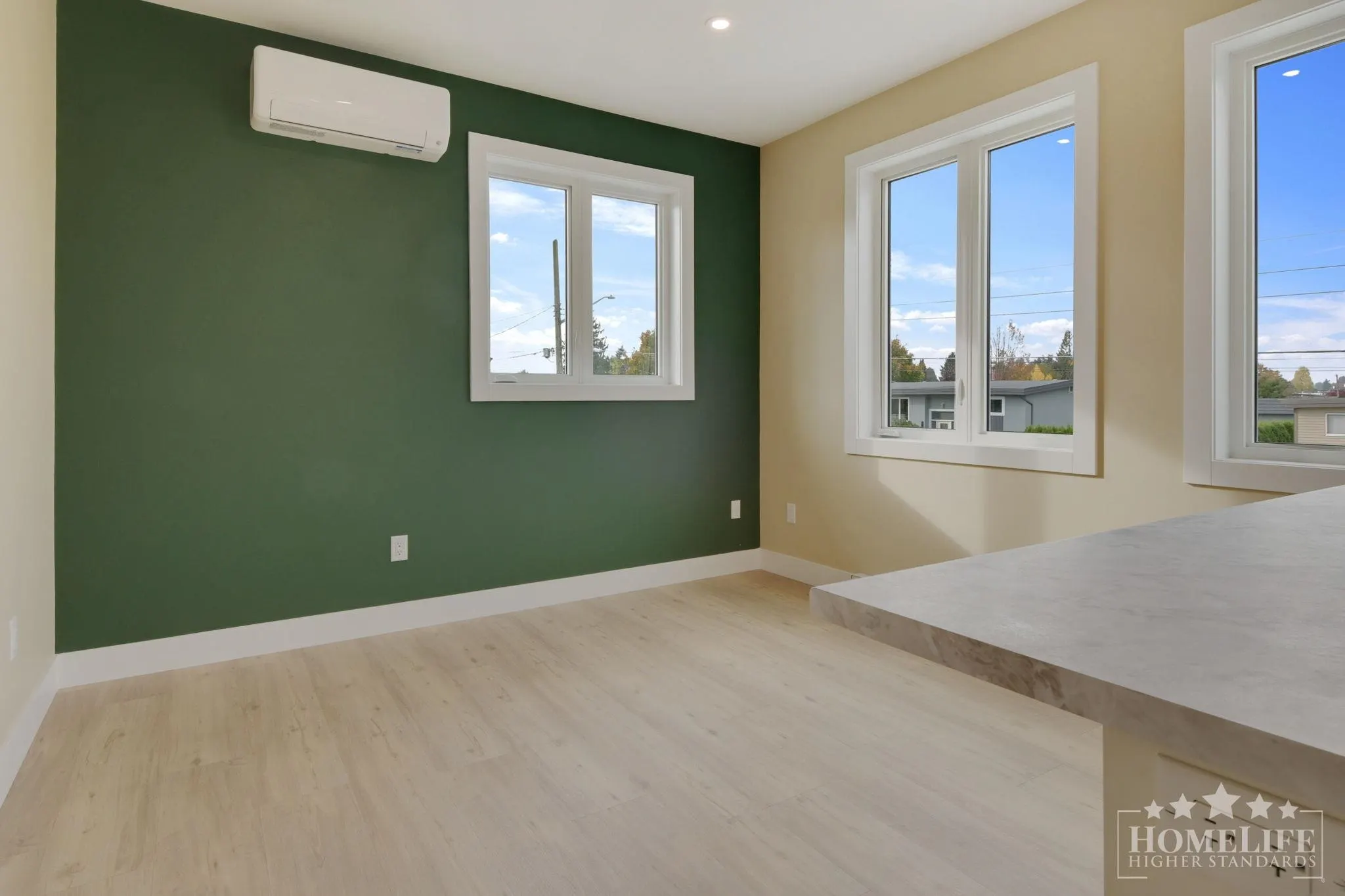 10340 Beverley Drive #Upper House