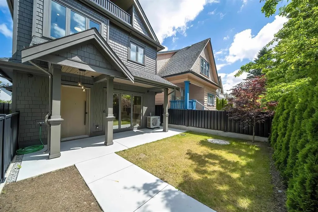 847 E 10th Avenue #1