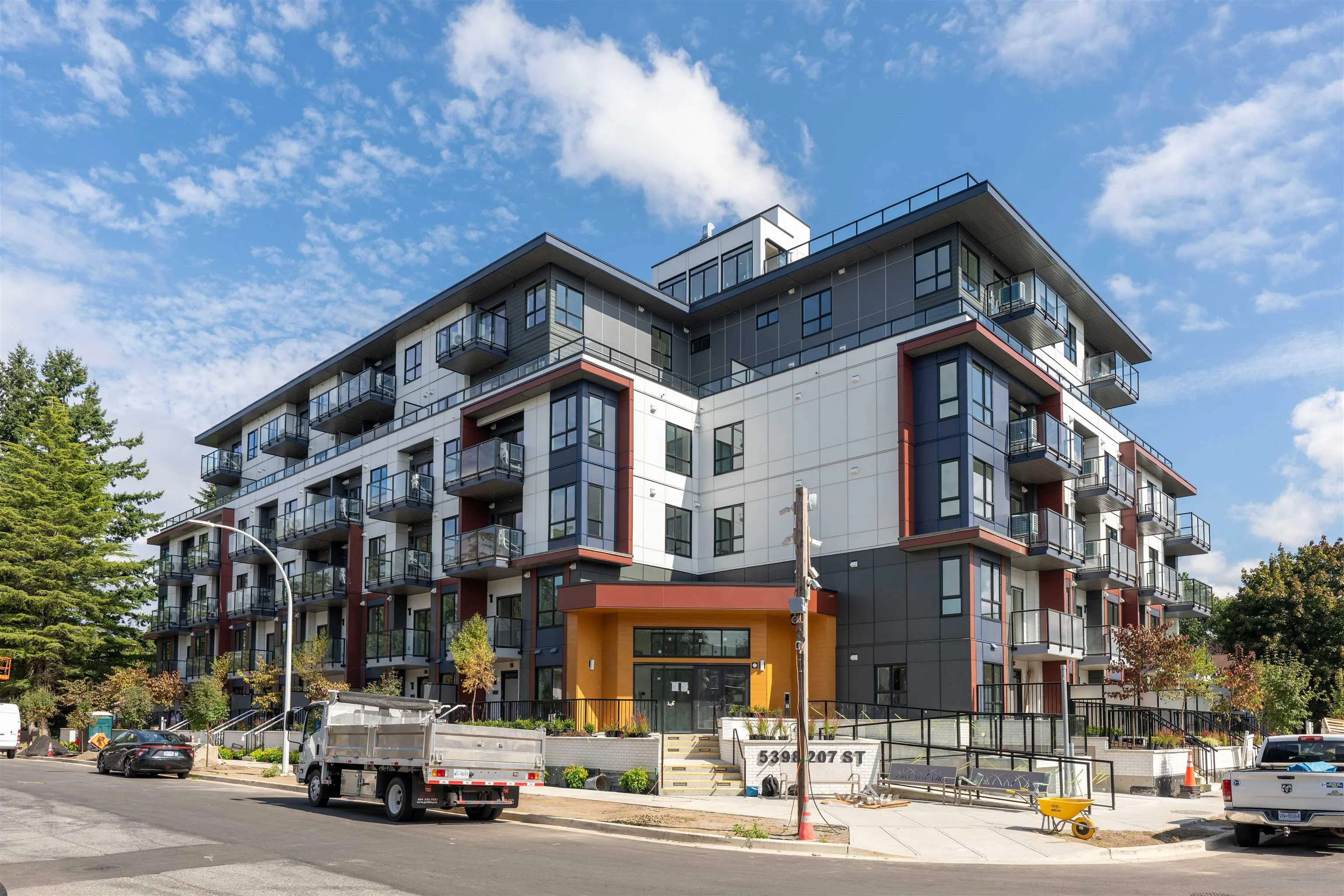 5398 207 Street #607