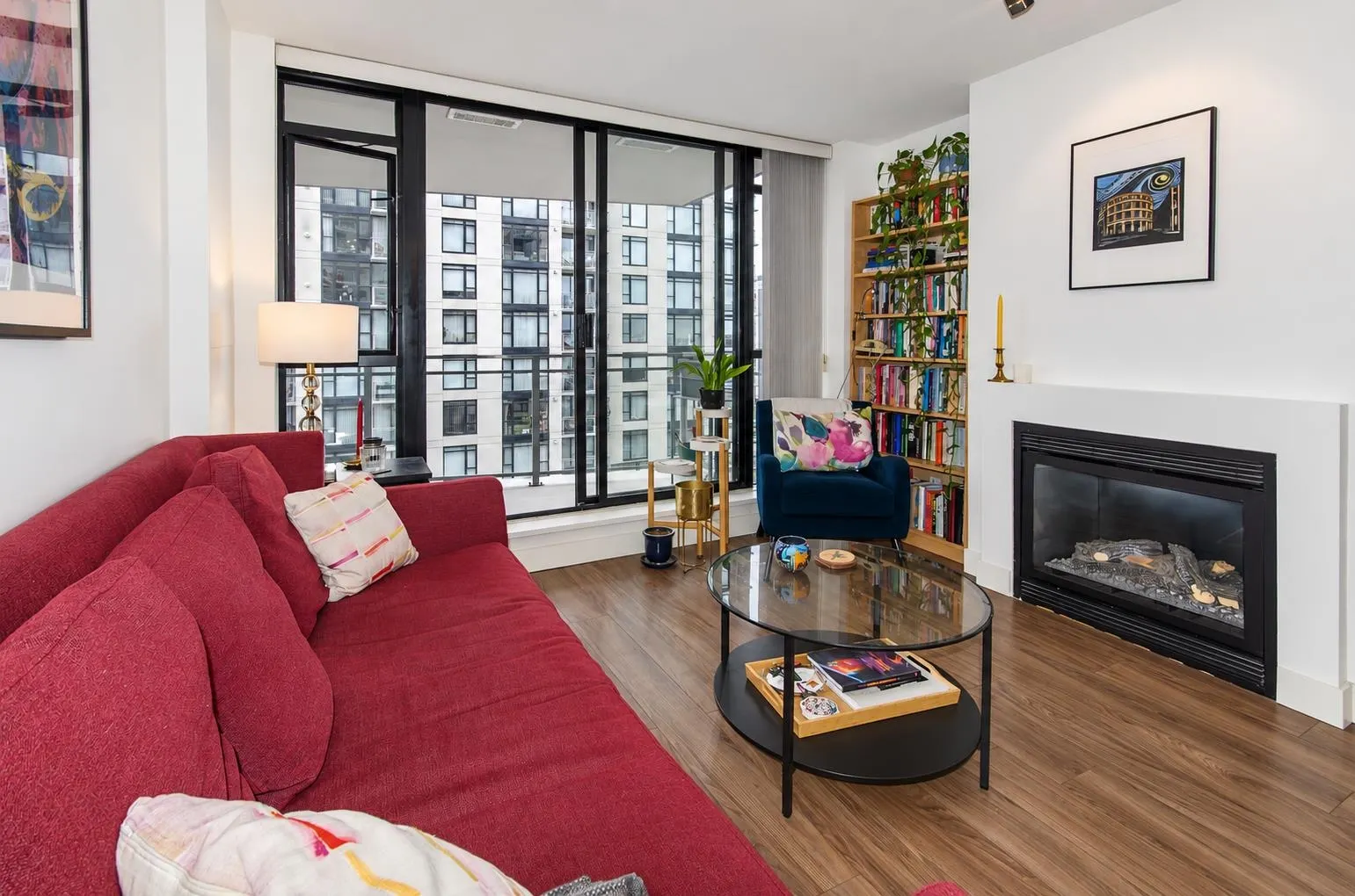 175 W 1st Street #701