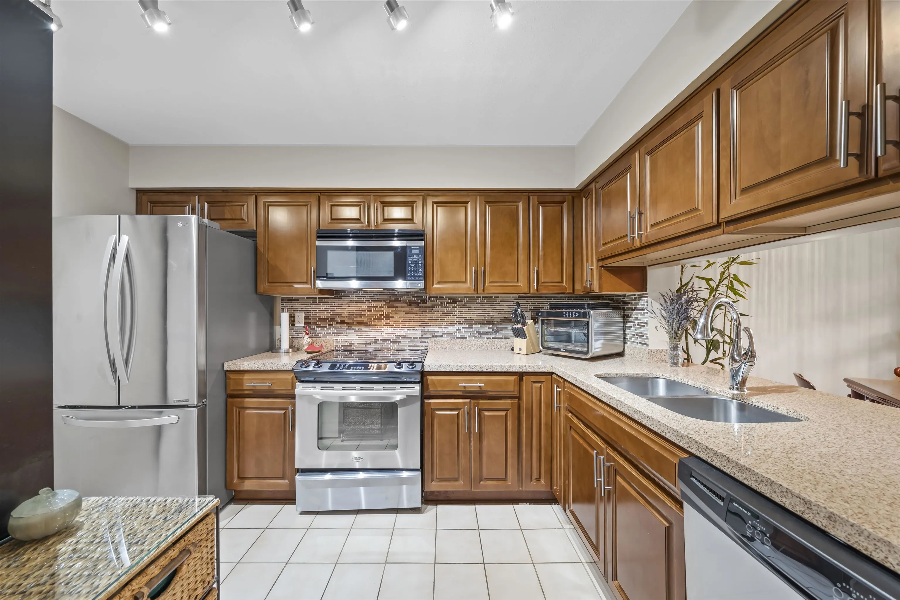 6070 Mcmurray Avenue #703