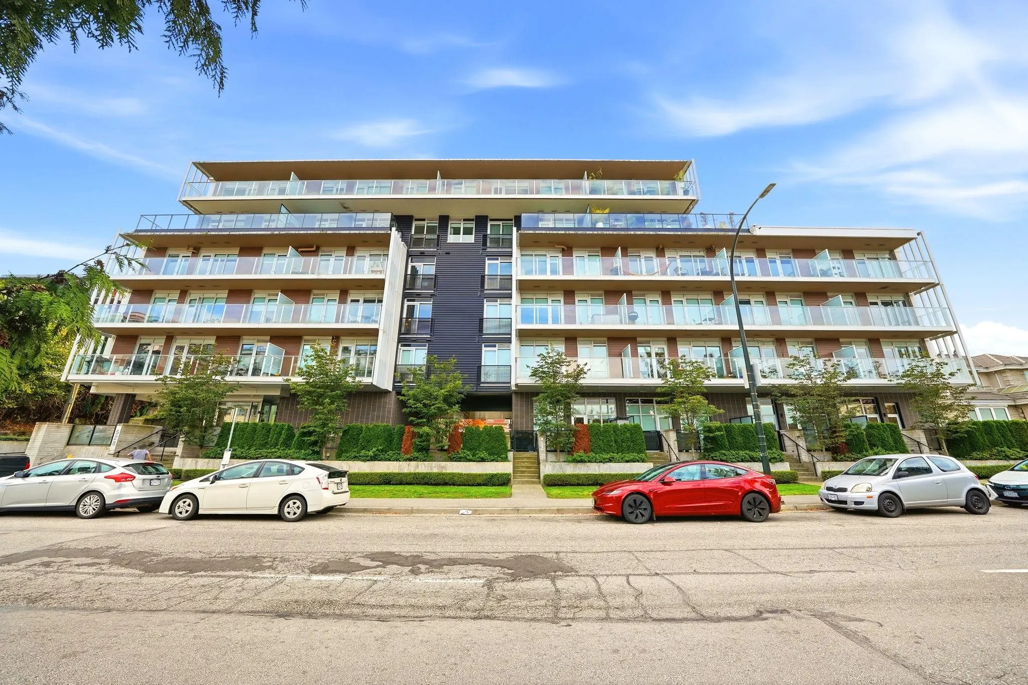 528 W King Edward Avenue #401