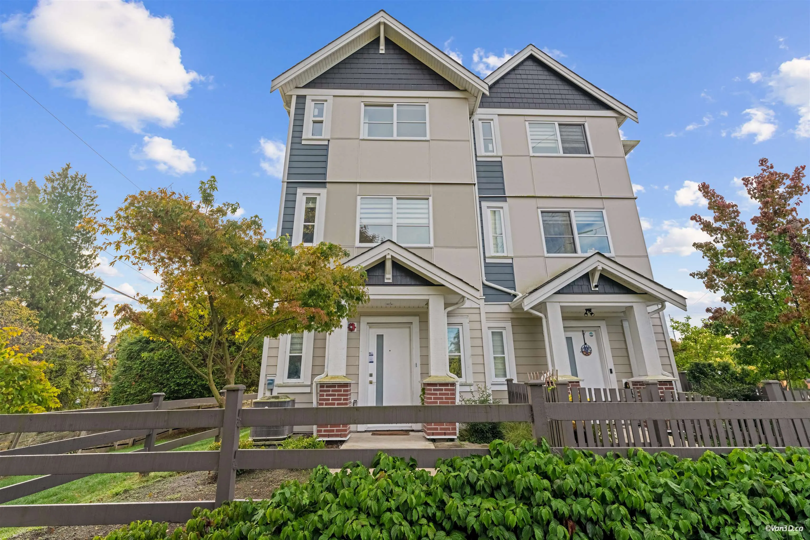 5377 8a Avenue #36