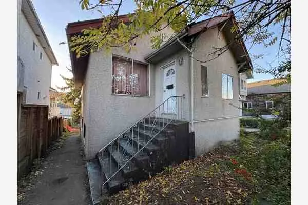 4539 Victoria Drive