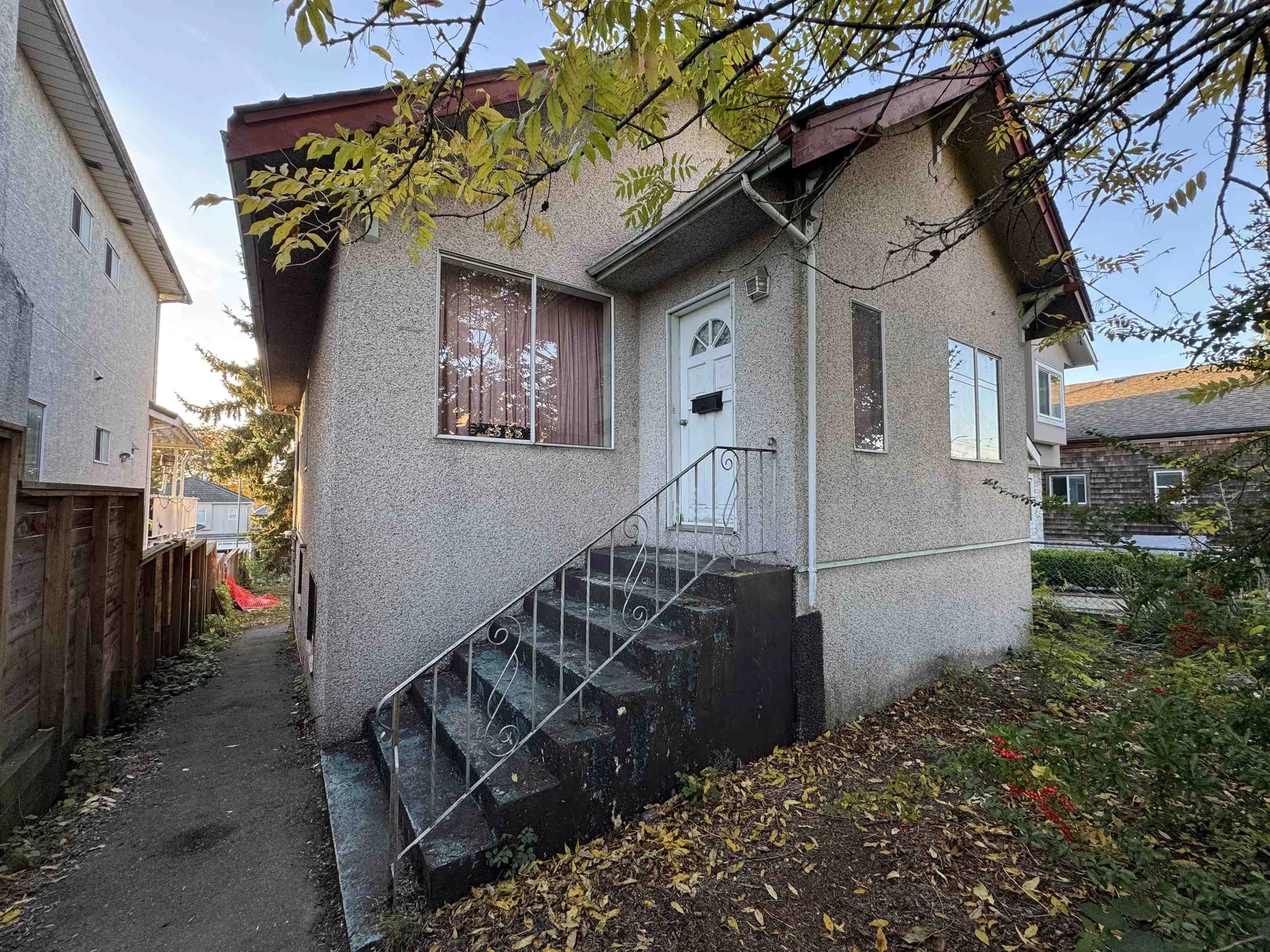 4539 Victoria Drive