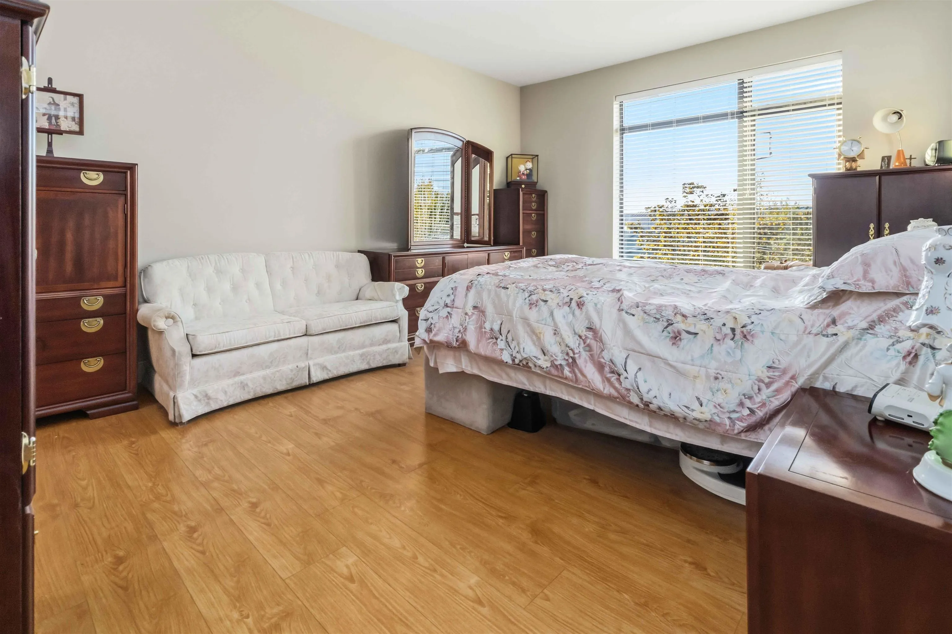 14300 Riverport Way #407