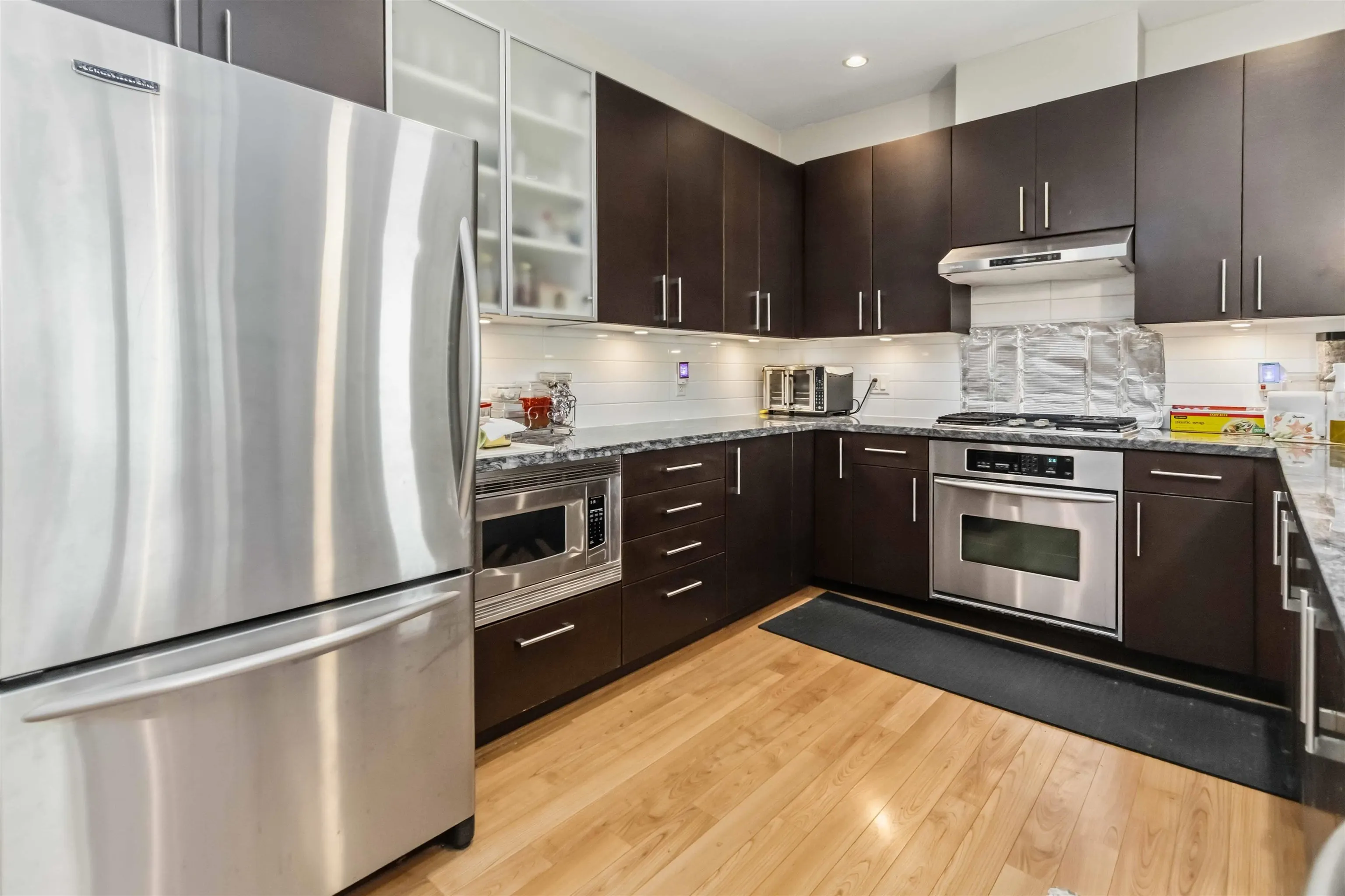 14300 Riverport Way #407