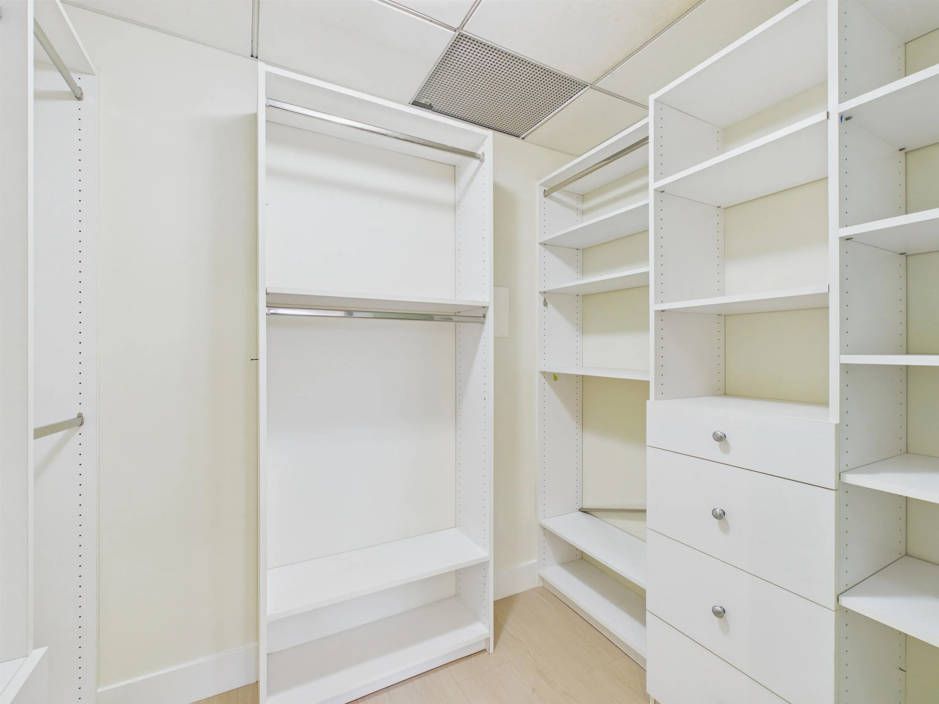 1077 W Cordova Street #2403