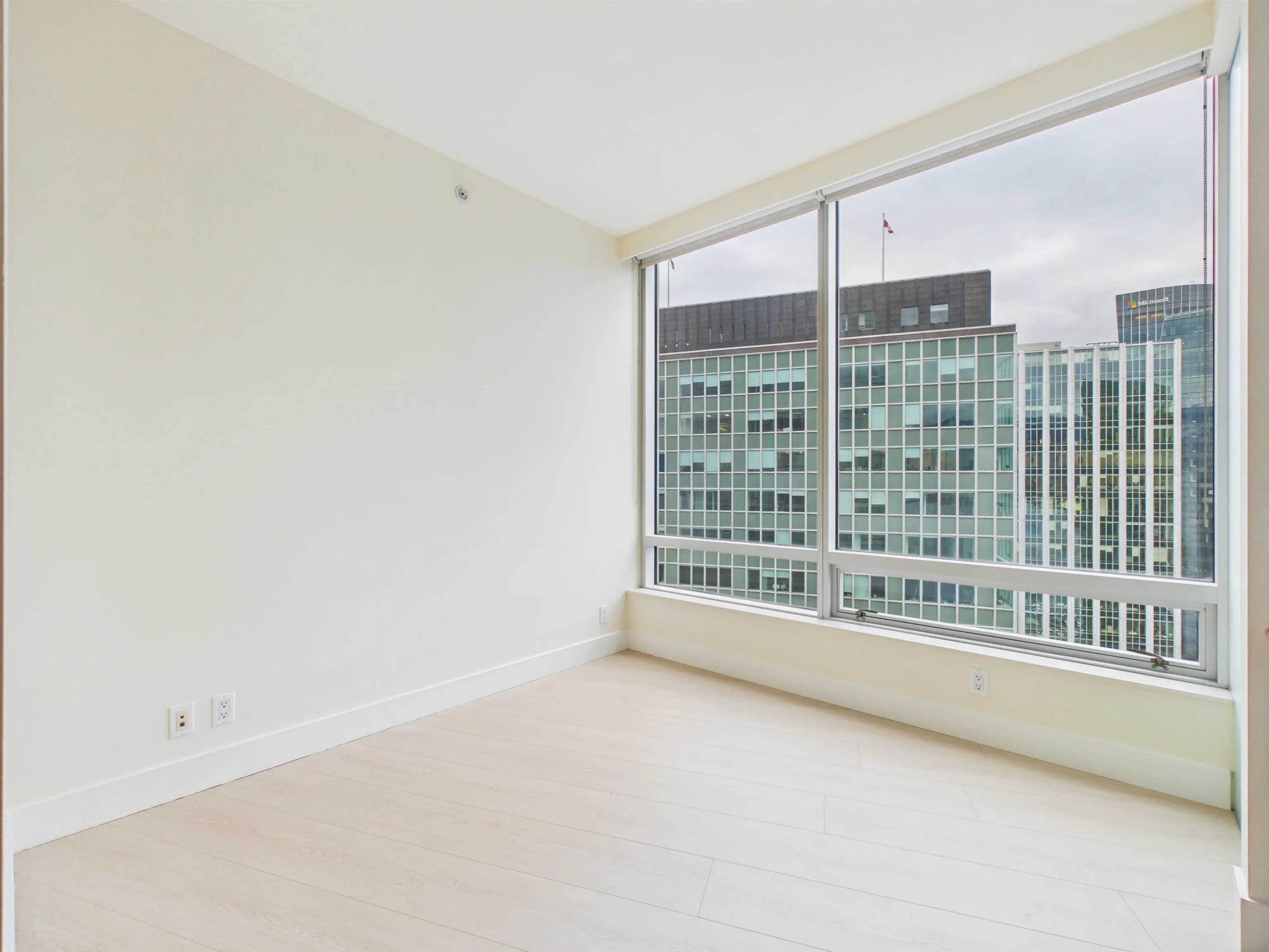 1077 W Cordova Street #2403