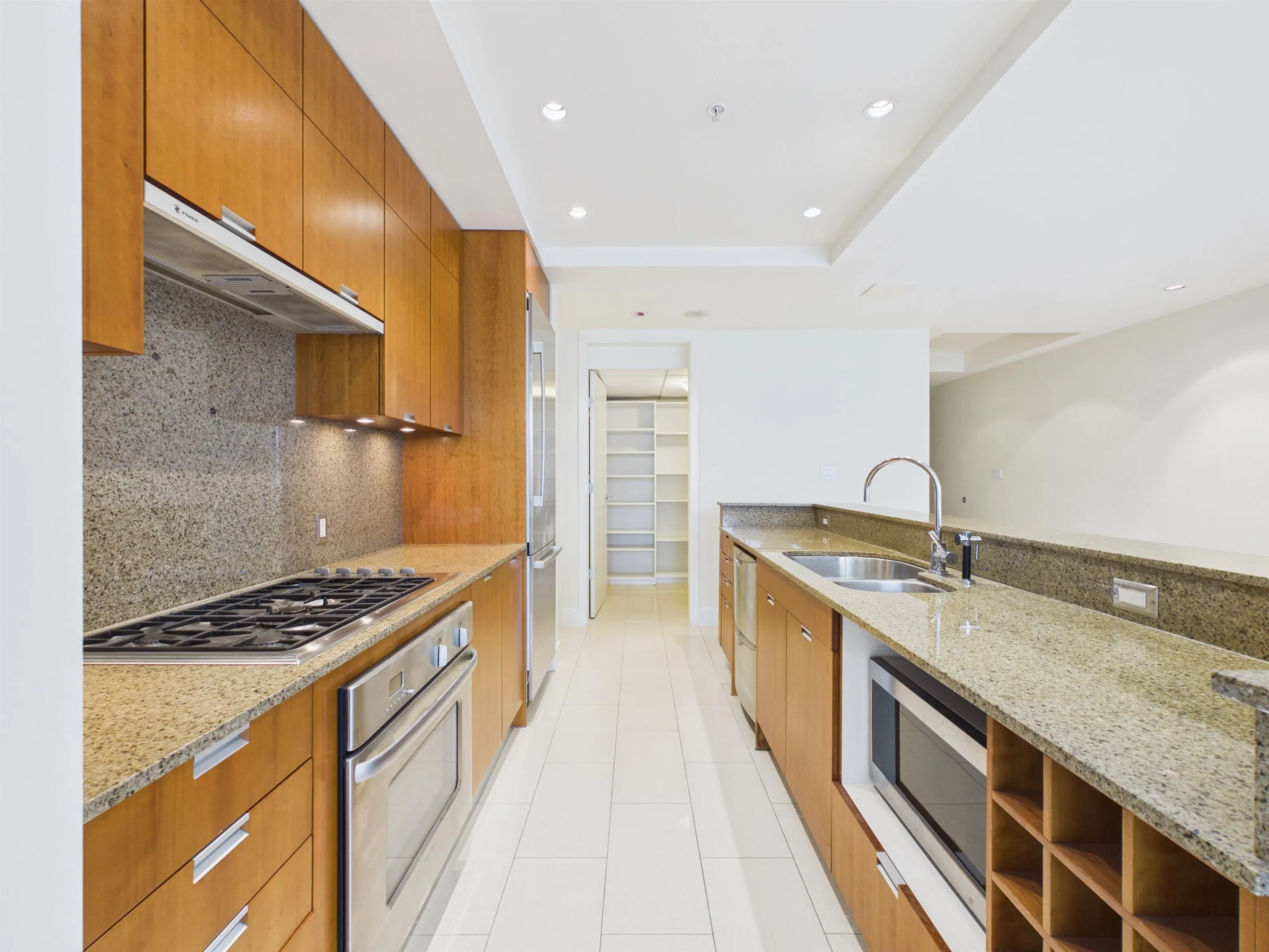 1077 W Cordova Street #2403