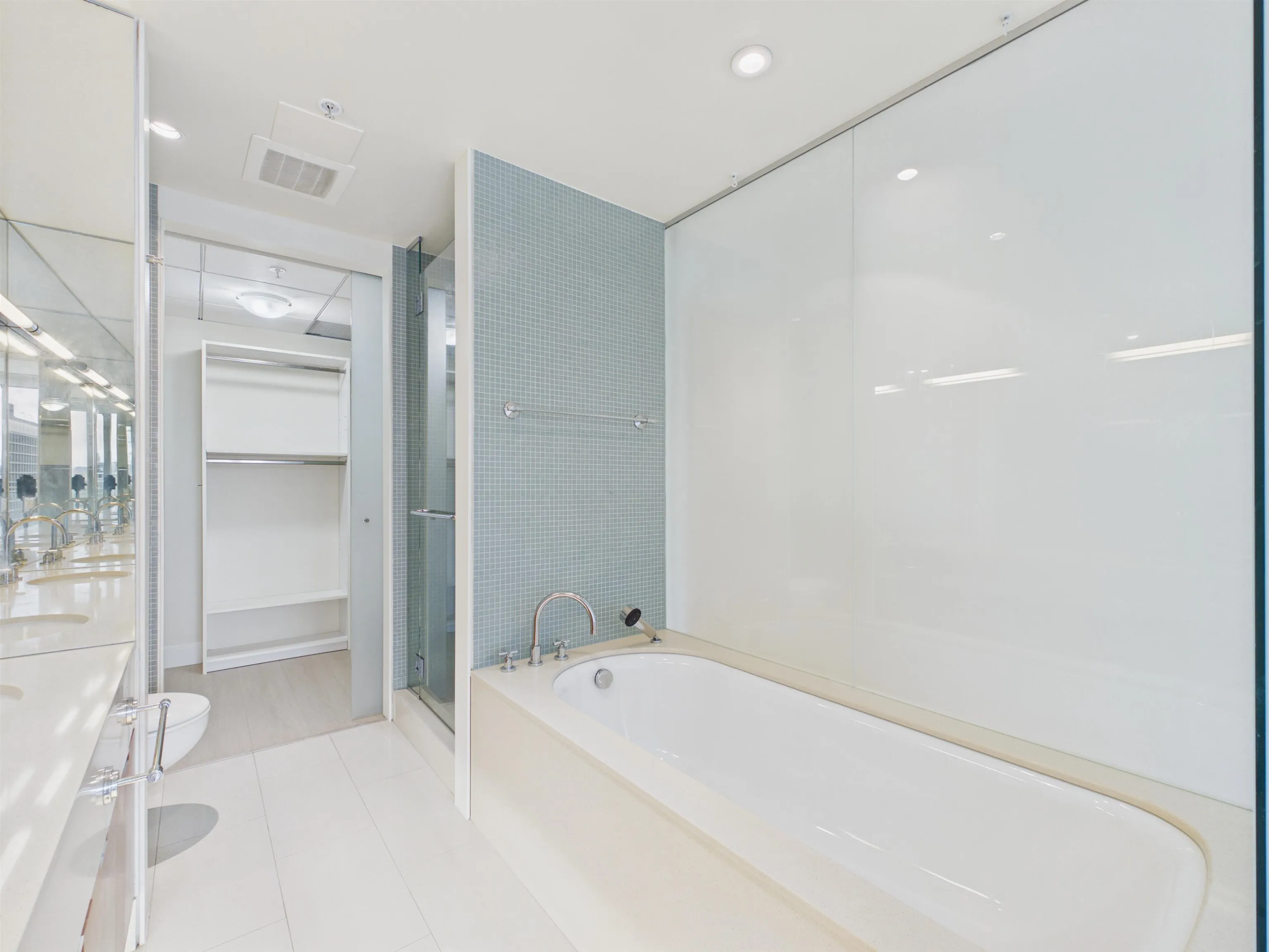 1077 W Cordova Street #2403